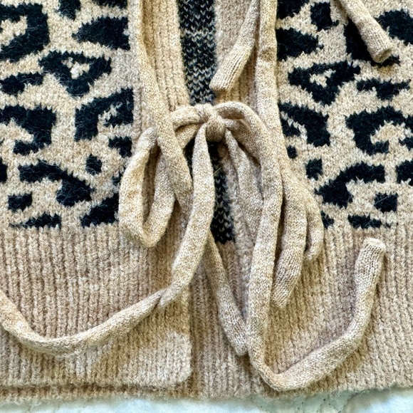 Cozy Co Casual Lace Up Leopard Print Cardigan - Picture 7 of 9